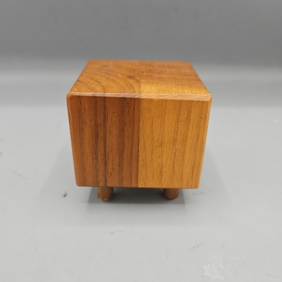 VTG Wooden Square Salt & Pepper Shaker Geometric MCM 2 3/4" Footed - Picture 8 of 13